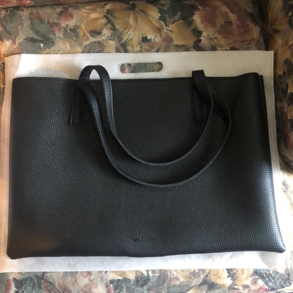 🆕 Vince Camuto “Luck Tote” Vegan Leather - Picture 4 of 7